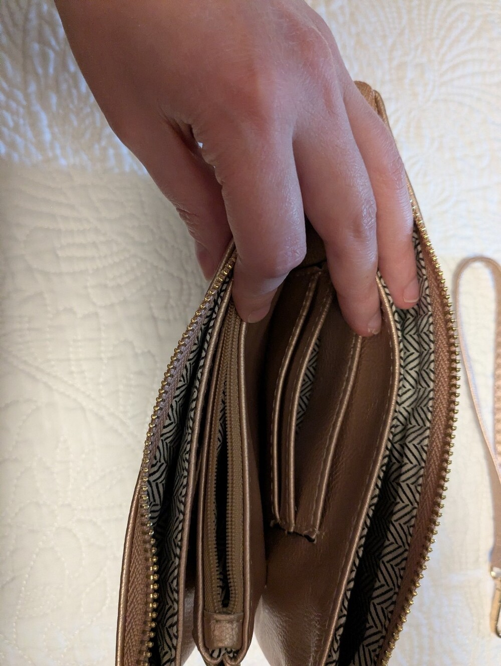 NWOT Jen & Co Rose Gold Clutch Crossbody Convertible Wallet - Picture 5 of 6